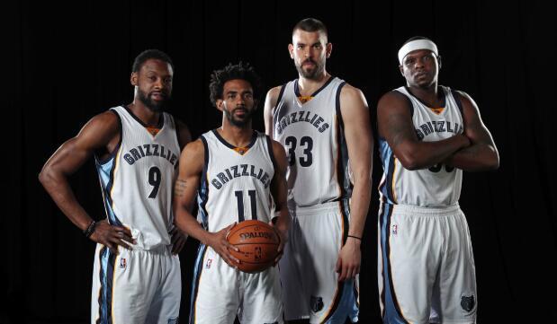 无球可打，加盟湖人，涅槃重生，成为詹姆斯东契奇得力帮手