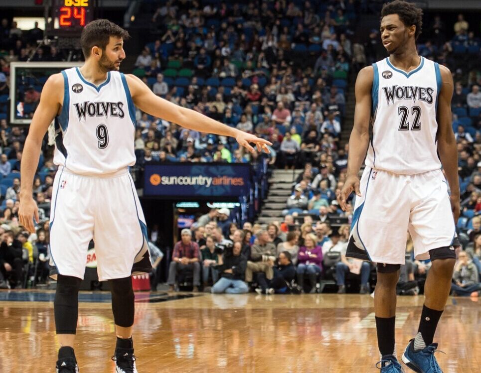 克里斯·卡普安诺投出蝴蝶球击败对手，标志着这种古老球种在现代的回归