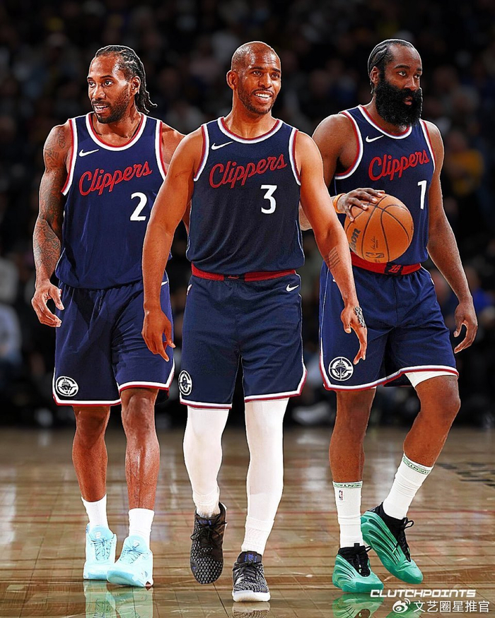 弗洛伦蒂诺·佩雷斯亲自坚持促成此事。@AlbertoPereiro 来源：Madrid Zone🚨 突发消息：安东尼奥·平图斯将回归皇家马德里一线队。