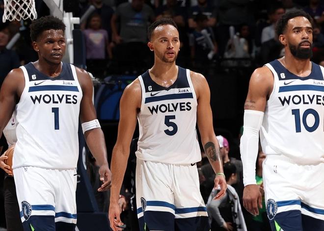 为什么球员把纪录球送回更衣室