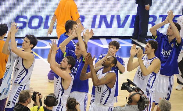 维拉与布伦特福德的重大交易，五千万的锋线答案