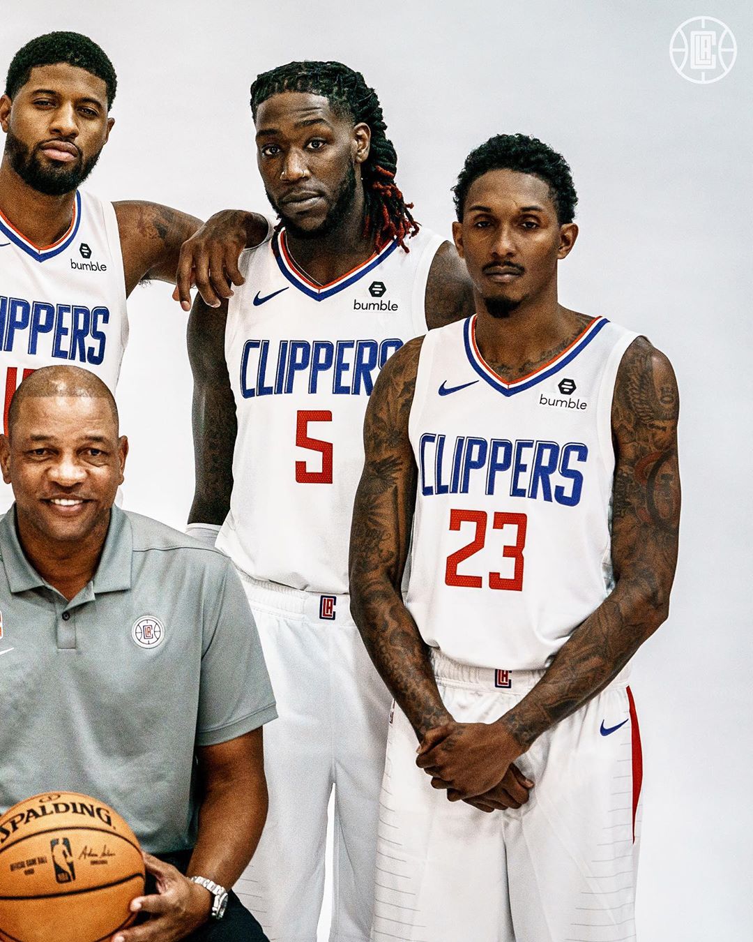 西甲综合：皇马不敌贝蒂斯 马竞暂登榜首